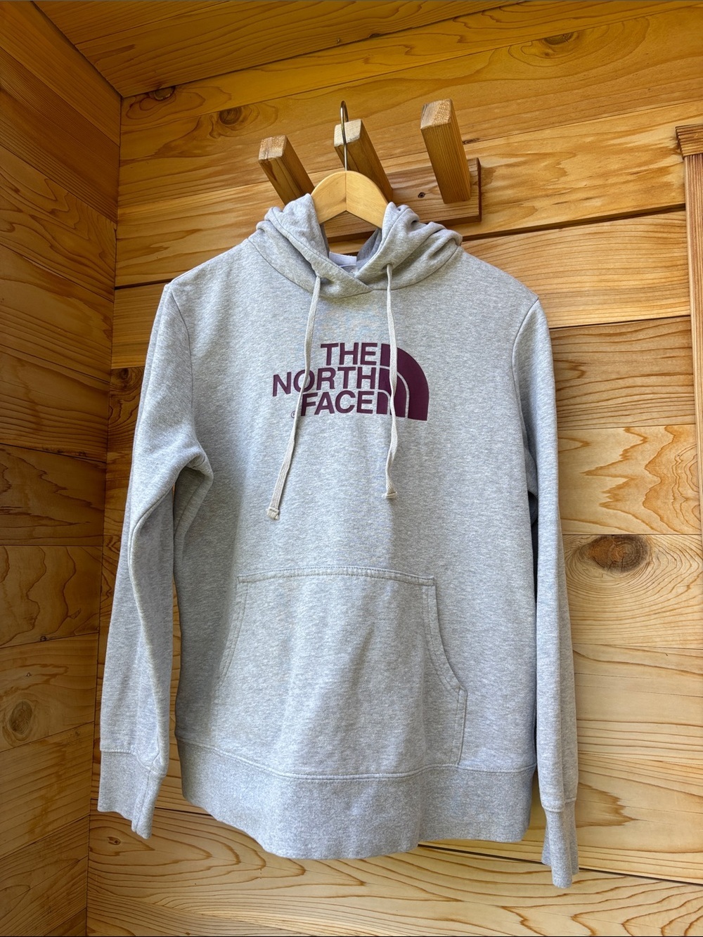 The North Face Drew Peak Women’s Hoodie Gray Logo Pullover Sweatshirt Size L